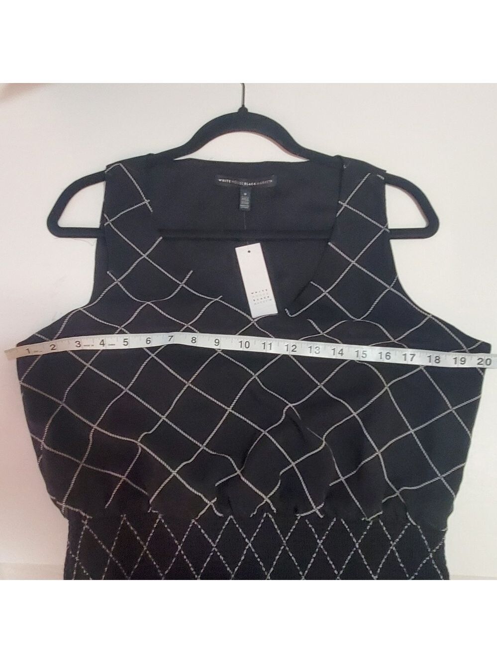 White House Black Market Sleeveless Geometric Smocked Blouse Size 8 NWT - Picture 9 of 11